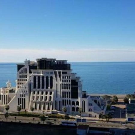 Tamar'S Apartment On Inasaridze 7A Batumi Exterior photo