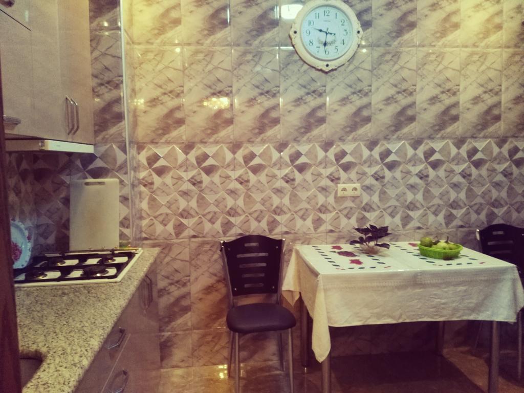 Tamar'S Apartment On Inasaridze 7A Batumi Exterior photo